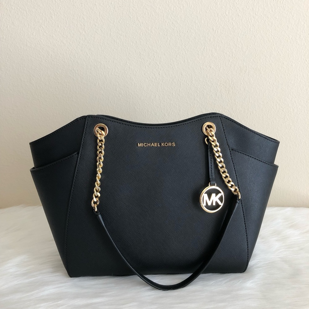 Michael Kors - Picture 2 of 8